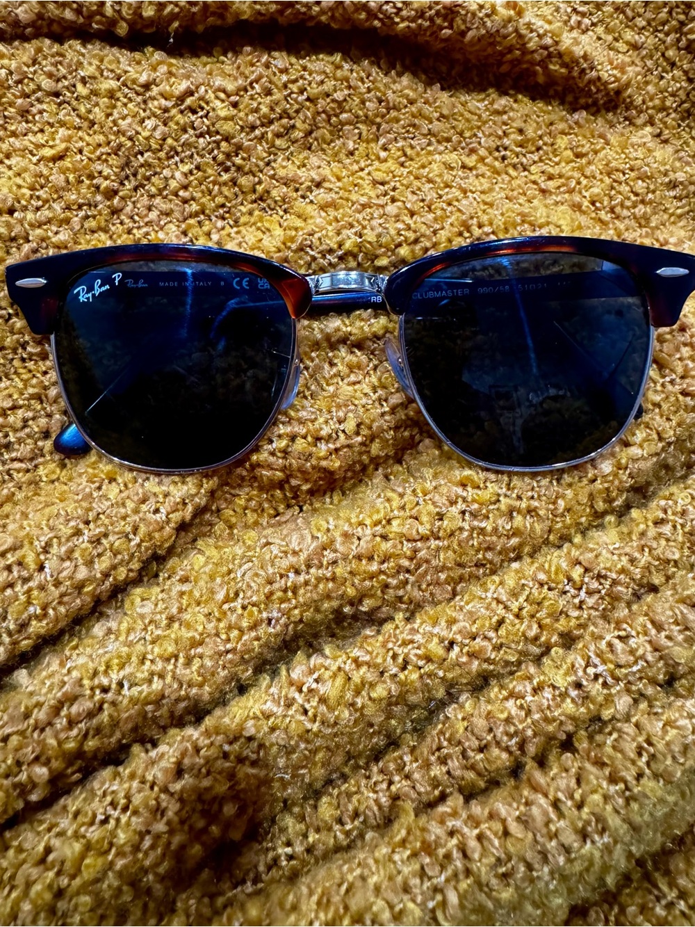 Ray-Ban Clubmaster Sunglasses in Tortoiseshell and Black Lenses